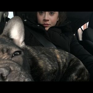 Meet your Posher, Claire